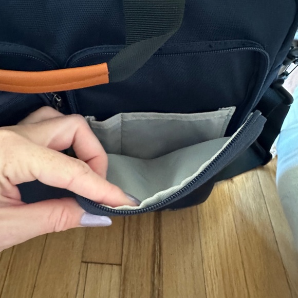 Tomtoc 360 Protective Laptop Shoulder Bag - Picture 6 of 11